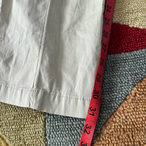 NWT St. John’s Bay Beige Khaki Pants Convertible Cargo Pants Capris Women’s 14 - Picture 4 of 11